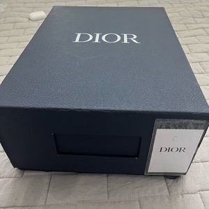 Black "B23" Dior Oblique High Top Sneaker
Size: US 11.5/ EU 44-45
Color: Black